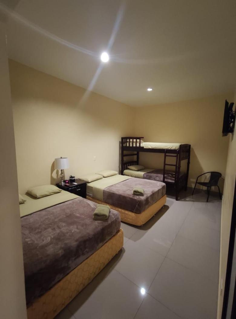 Airport Inn Managua Exterior photo